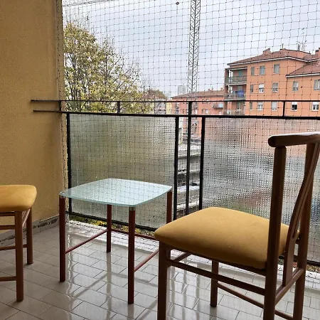 Spacious 20min From Piazza Maggiore アパート *