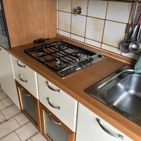 Spacious 20min From Piazza Maggiore アパート ボローニャ